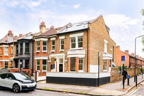 undefined, Chatsworth Road, London, E5