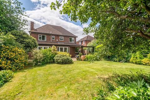 4 bedroom detached house for sale, Cranleigh Road, Kettering NN15