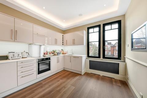 2 bedroom flat to rent, Fitzjohns Avenue, Hampstead, London