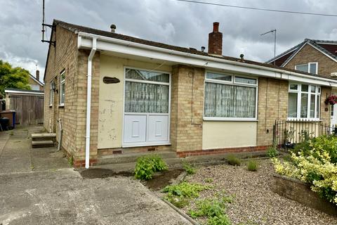 2 bedroom semi-detached bungalow for sale, 35 Lowfield Road, Beverley, HU17 9RF