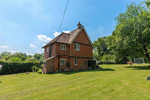 3 bedroom detached house for sale, East End, Newbury, Hampshire, RG20