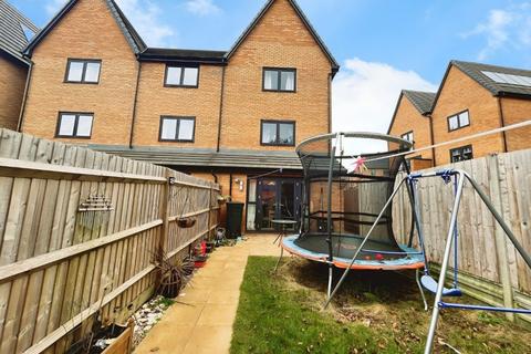 14 Brassie Close, Basingstoke, RG24 9YH