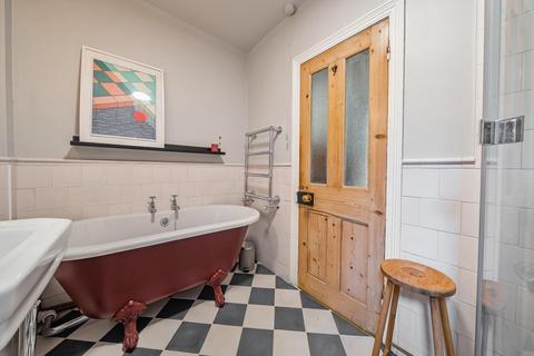 20 Breakspears Road, London, SE4 1UW