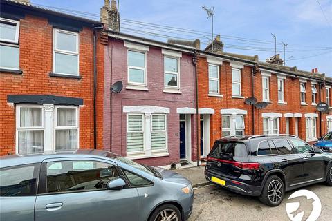 3 bedroom terraced house to rent, Church Street, Rochester, Kent, ME1