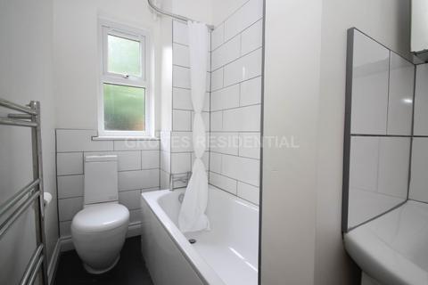 21 Barnard Gardens, New Malden, KT3 6QG