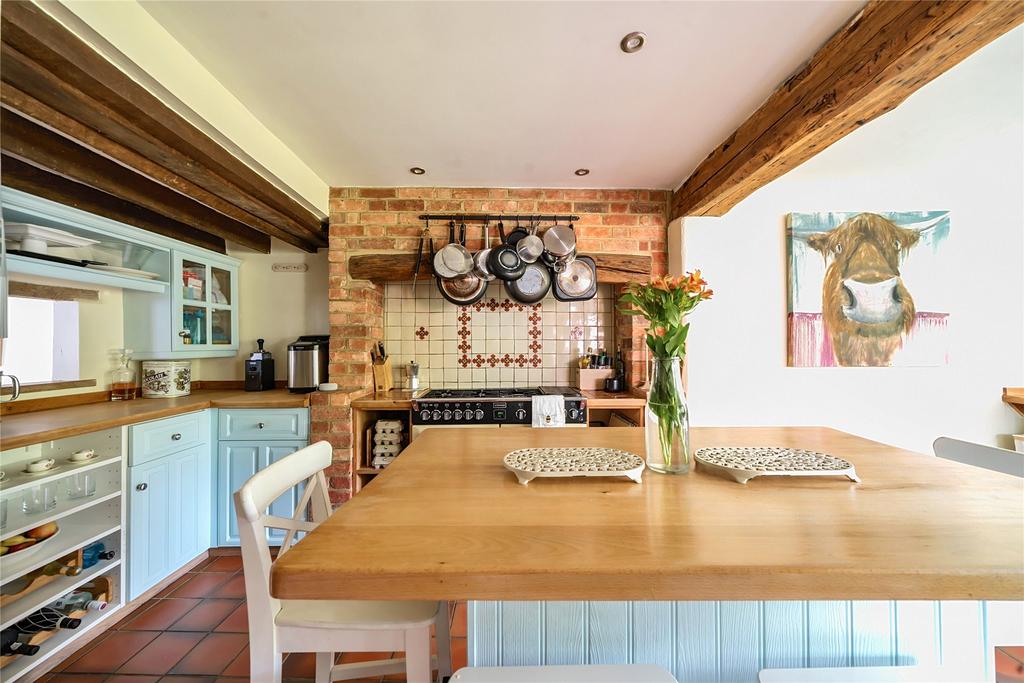 Kitchen/Breakfast Rm