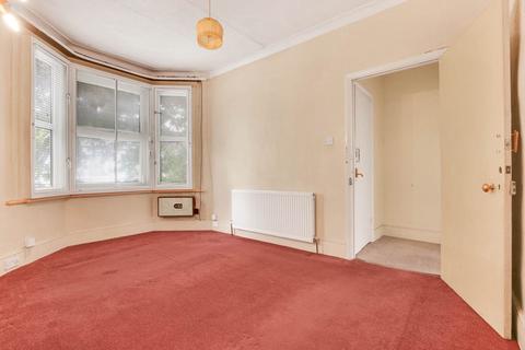 10 Trelawn Road, London, E10 5QD
