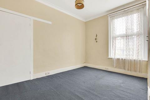 10 Trelawn Road, London, E10 5QD