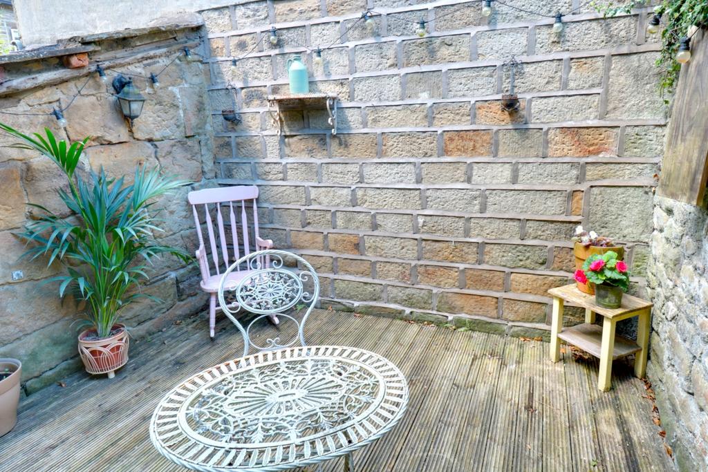 Rear Courtyard.