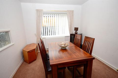 3 bedroom semi-detached house for sale, Dovedale Gardens, Low Fell