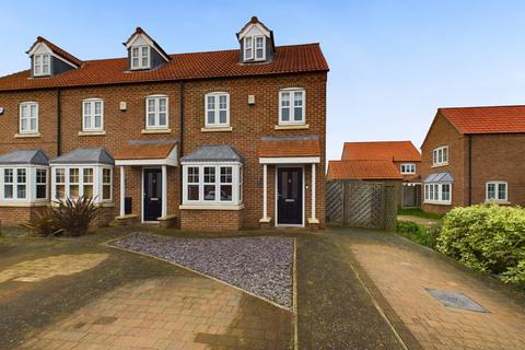 3 bedroom end of terrace house for sale, Nafferton, East Riding of Yorkshire YO25