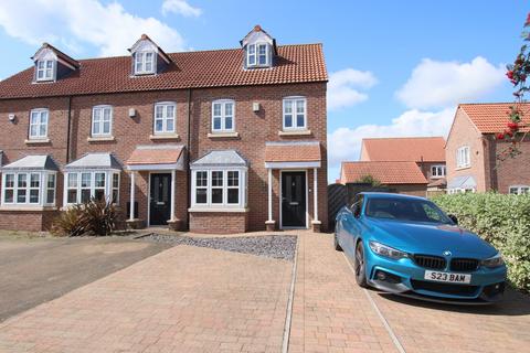 3 bedroom end of terrace house for sale, Nafferton, East Riding of Yorkshire YO25