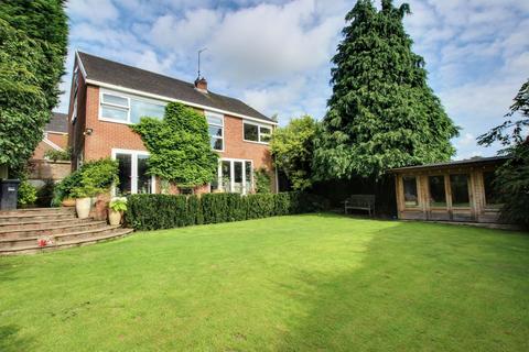 6 bedroom detached house for sale, Fairford Close, Haywards Heath, RH16