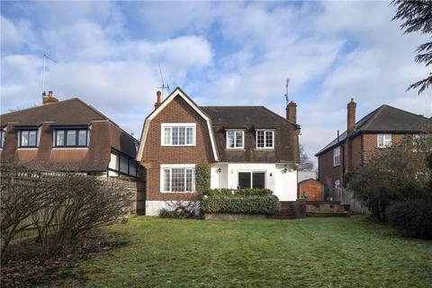 5 bedroom detached house to rent, Barham Road, SW20