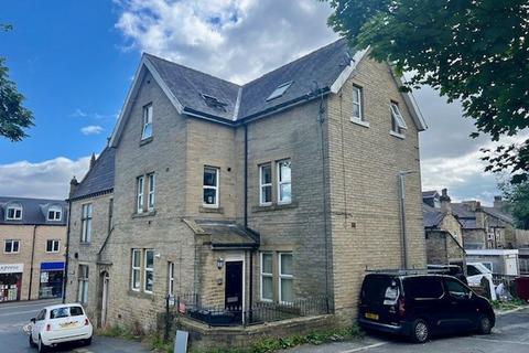 2 bedroom duplex for sale, Amisfield Road, Halifax HX3