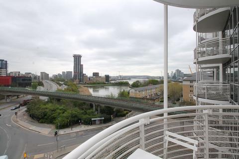 2 bedroom apartment to rent, Switch House, 4 Blackwall Way, Canary Wharf E14