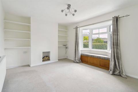 3 bedroom semi-detached house for sale, Walnut Close, Broadway, Worcestershire, WR12