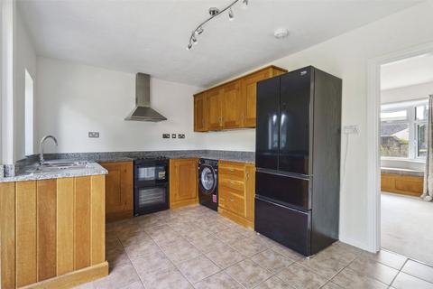 3 bedroom semi-detached house for sale, Walnut Close, Broadway, Worcestershire, WR12