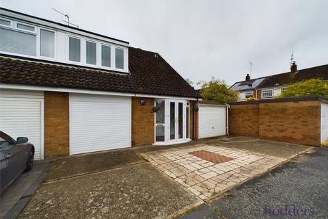 3 bedroom semi-detached house for sale, Roakes Avenue, Addlestone, Surrey, KT15