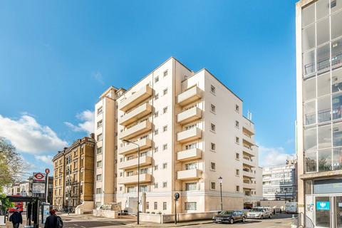 Studio for sale, Palace Gardens Terrace, Notting Hill Gate, London, W8