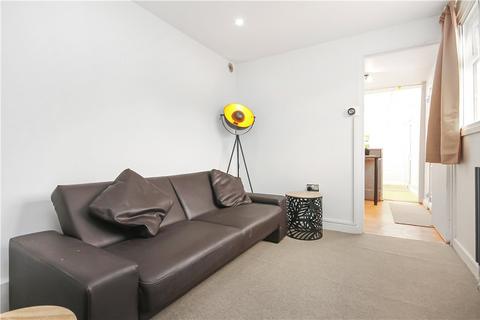 1 bedroom semi-detached house to rent, Coppermill Road, Wraysbury, Staines-upon-Thames, Berkshire, TW19