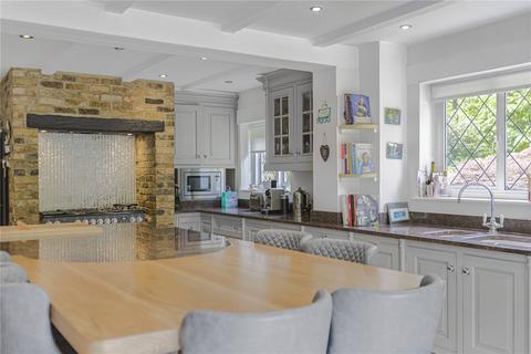 11 Carbone Hill, Northaw, Potters Bar, EN6 4PJ