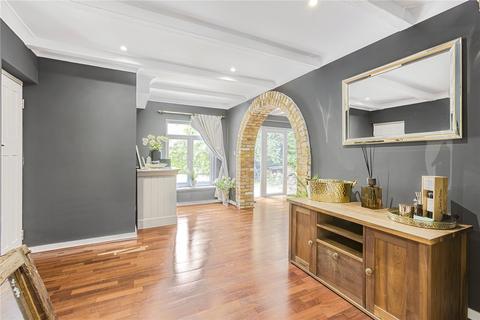 11 Carbone Hill, Northaw, Potters Bar, EN6 4PJ