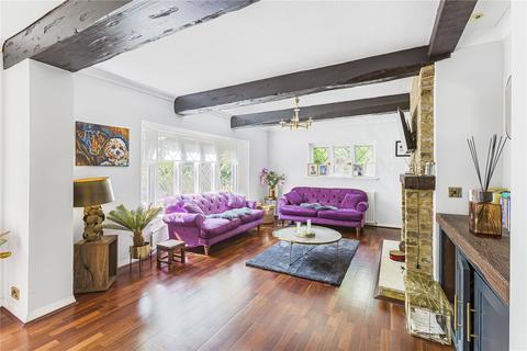 11 Carbone Hill, Northaw, Potters Bar, EN6 4PJ