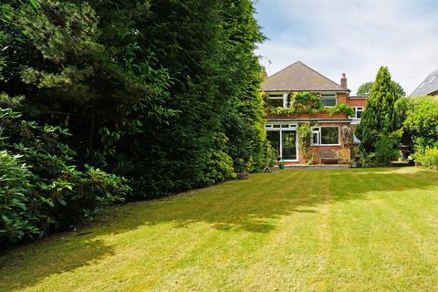 4 bedroom detached house for sale, Rodborough Road, Dorridge, B93