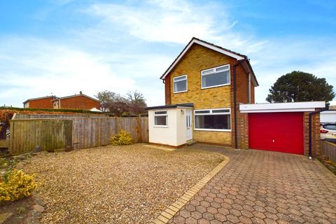 3 bedroom semi-detached house for sale, Park Avenue, Driffield YO25