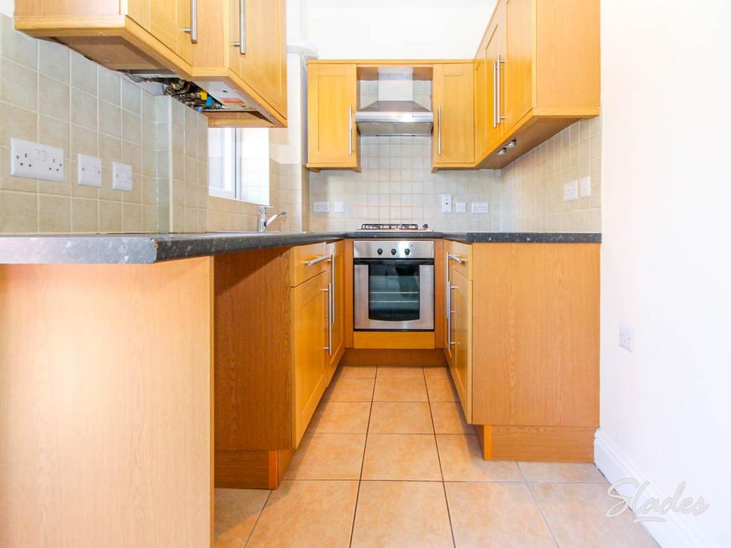 2 woodside road kitc
