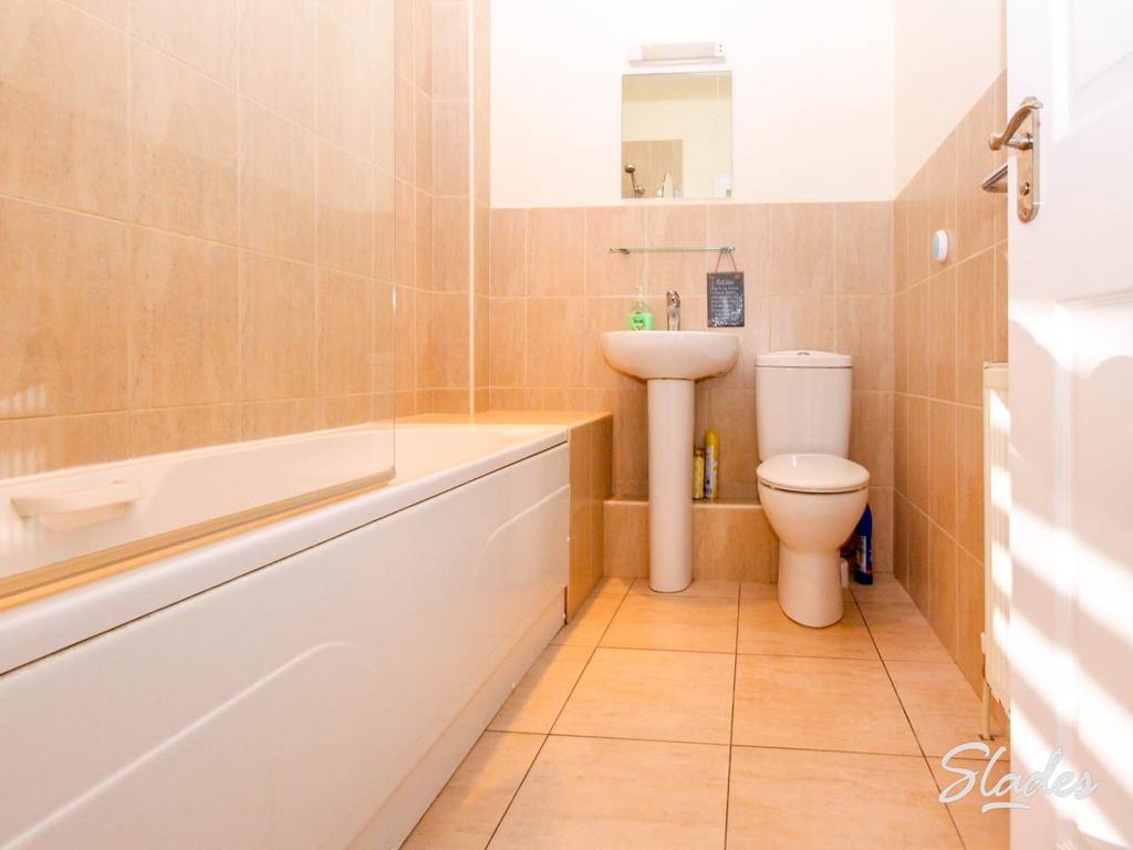 2 woodside road bath