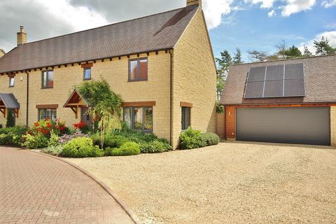 3 bedroom end of terrace house for sale, Park Farm Place, Northmoor, OX29