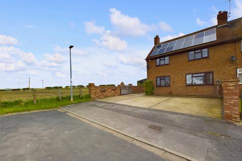 4 bedroom semi-detached house for sale, West Avenue, Driffield YO25