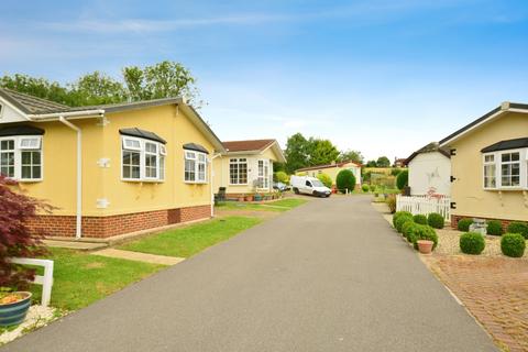 2 bedroom park home for sale, Ashford, Kent, TN26