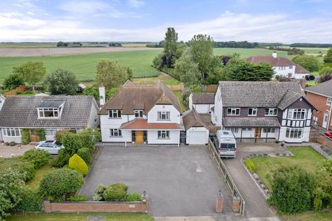 4 bedroom detached house for sale, Drummond Road, Skegness PE25