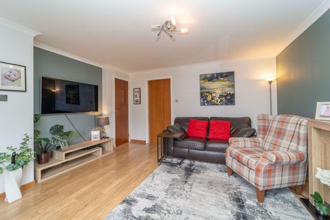 3 bedroom end of terrace house for sale, Alcorn Square, Edinburgh EH14