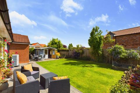 3 bedroom detached bungalow for sale, School Lane, Driffield YO25