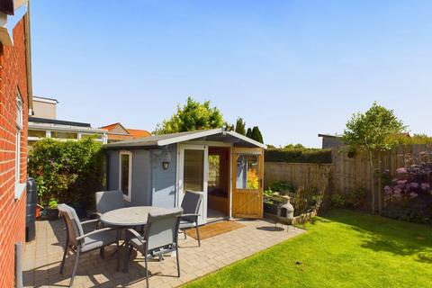 3 bedroom detached bungalow for sale, School Lane, Driffield YO25