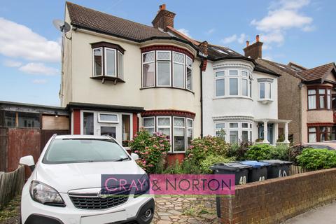 Ashburton Avenue, Addiscombe, CR0