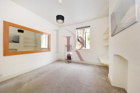 2 bedroom apartment to rent, Clissold Crescent, Stoke Newington, N16