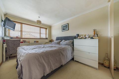 85 Colwell Drive, Witney, OX28 5NN