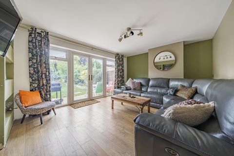 85 Colwell Drive, Witney, OX28 5NN