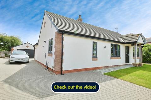 3 bedroom detached bungalow for sale, Main Street, Beeford, Driffield, YO25 8AY