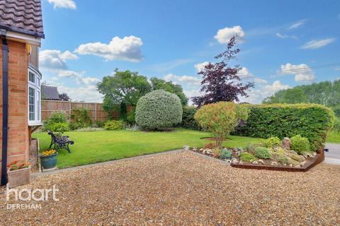 3 bedroom detached bungalow for sale, Dereham Road, Garvestone