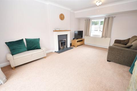 3 bedroom terraced house for sale, East Causeway Crescent, Leeds, West Yorkshire