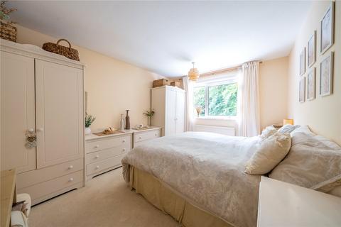 4 bedroom detached house for sale, St. Andrews Walk, Leeds, West Yorkshire