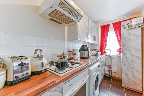 1 bedroom flat for sale, Selhurst Road, SE25, South Norwood, London, SE25