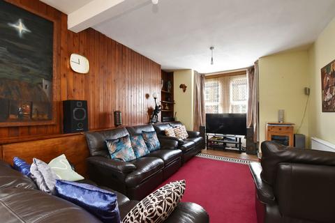 3 bedroom detached house for sale, Rutland Walk, London, SE6 4LG