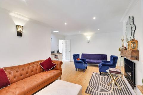 11 Beechlands Close, Hartley, Longfield, DA3 8AB